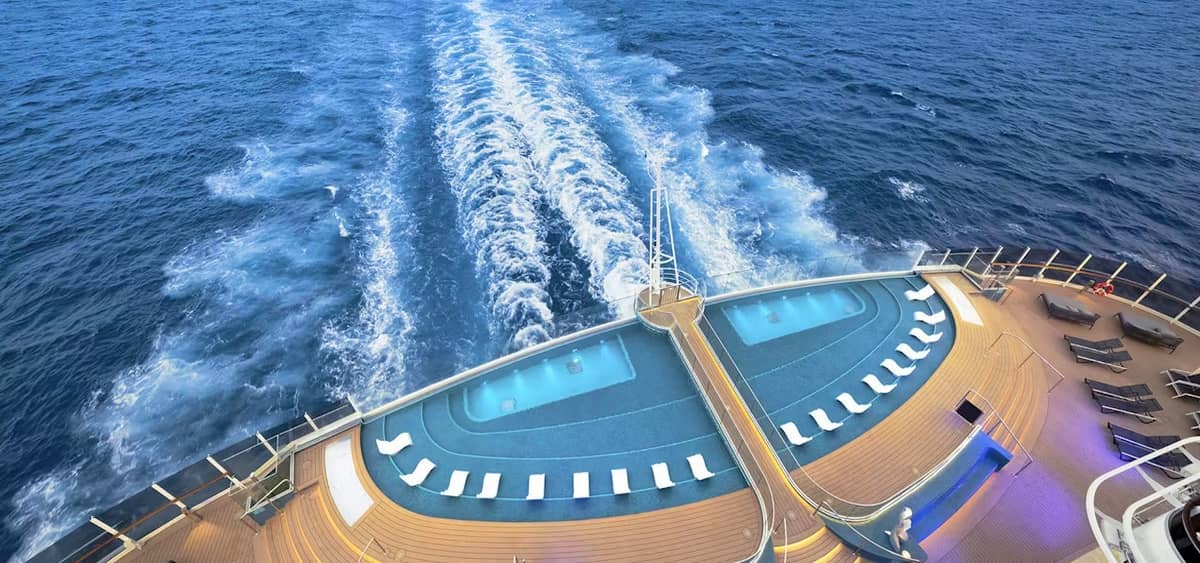 1- AFT INFINITY POOL <br> A PLUNGE TOWARD THE HORIZON