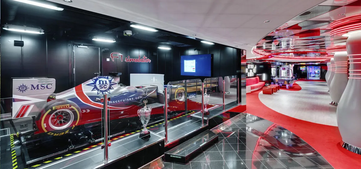 4-MSC FORMULA RACER <br> BEAT THE CLOCK ON THE F1 SIMULATOR