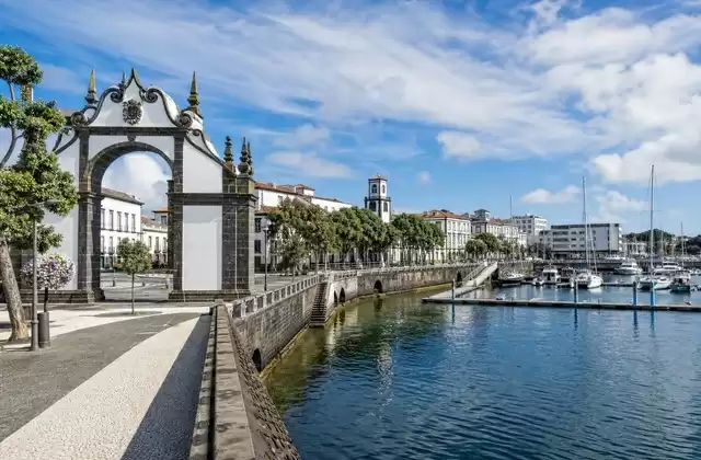 In Ponta Delgada
