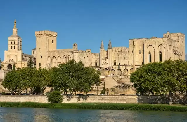 In Avignon