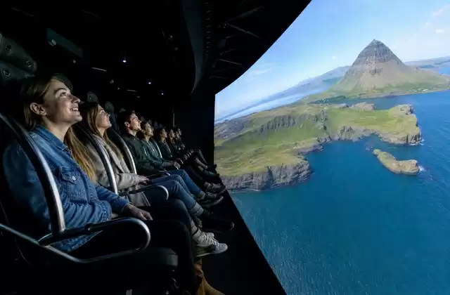 Virtual flight with FlyOver Iceland