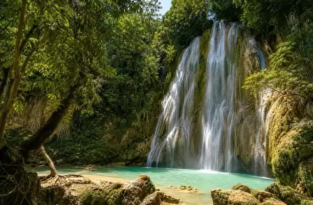 El Limón Waterfall