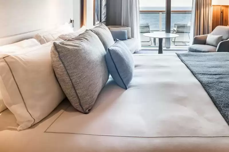 Suite Deluxe Deck 8