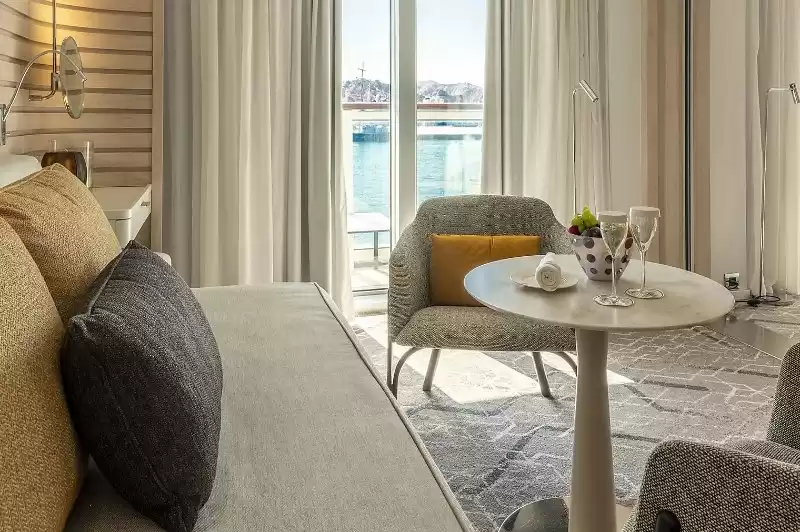 Prestige Suite Deck 6