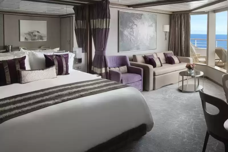 Penthouse deluxe suite with large balcony with bow view