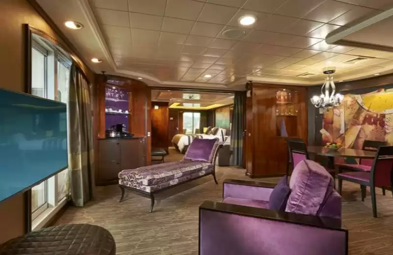 Haven Owner's Suite Deluxe with balcony