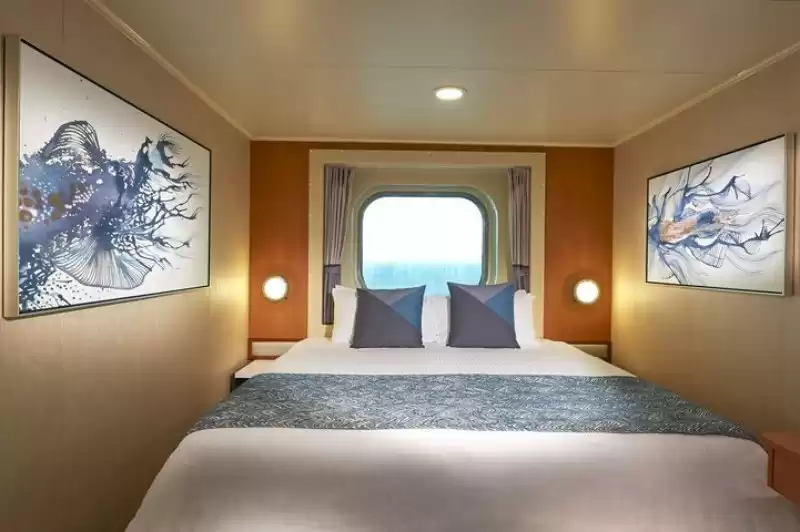 Oceanview stateroom with bay window