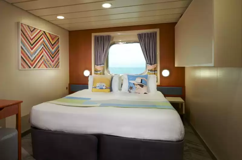 Oceanview stateroom with bay window
