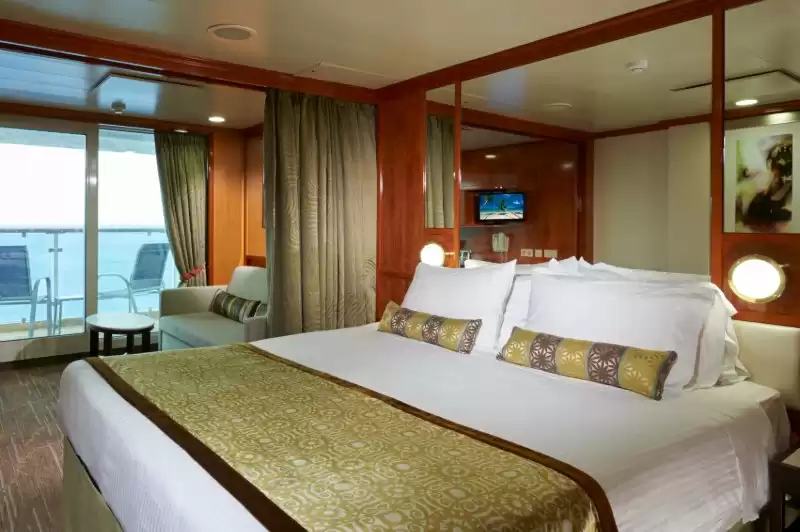 Balcony Suite Club Sailaway