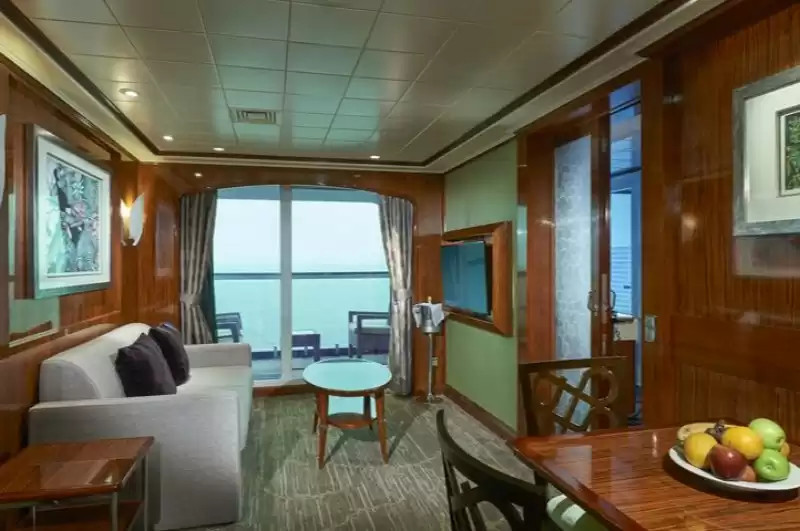 Deluxe 2-bedroom family suite with balcony