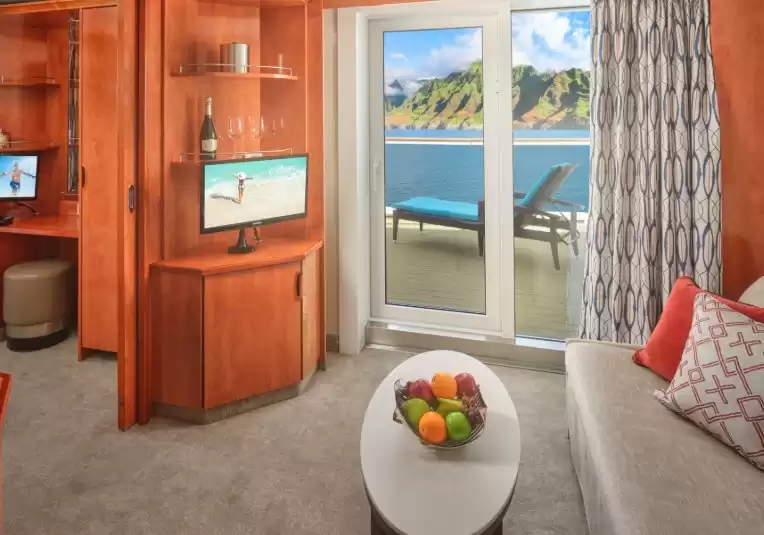 2-bedroom family suite with balcony (stern view)