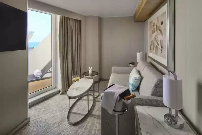 Bow view suite
