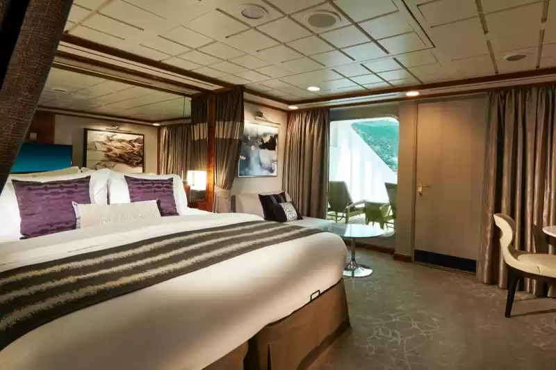 Penthouse deluxe suite with large balcony with bow view