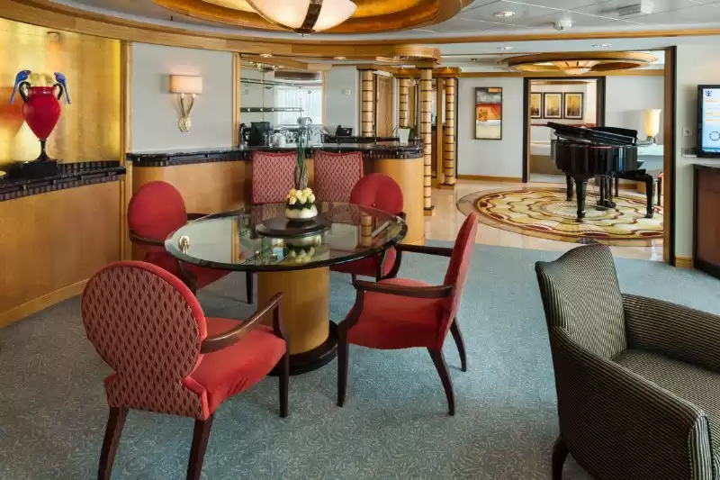 Royal Suite – 1 Bedroom