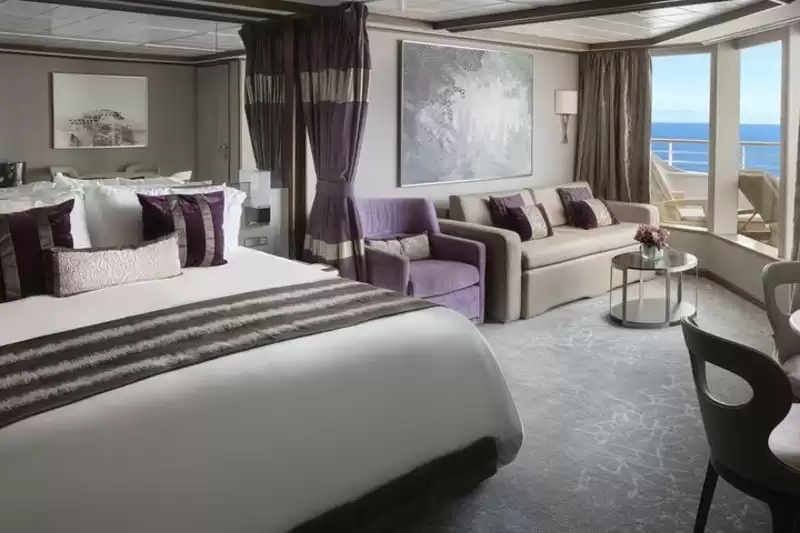 Penthouse deluxe suite with large balcony with bow view