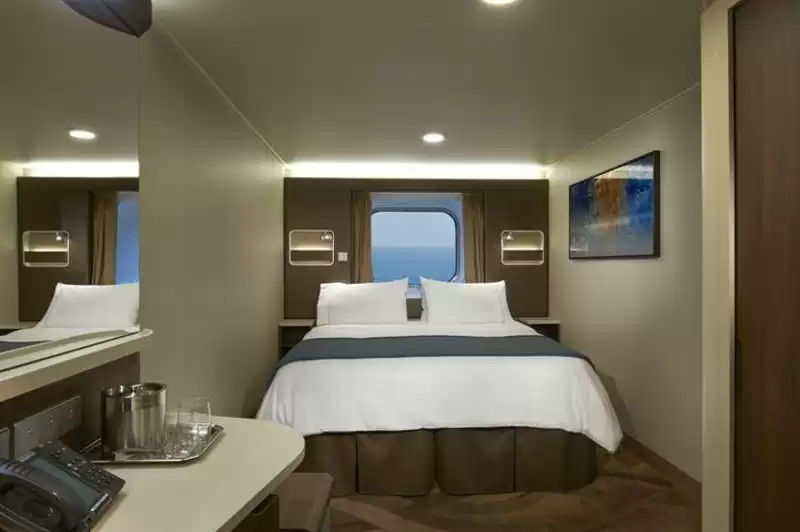 Oceanview stateroom with bay window