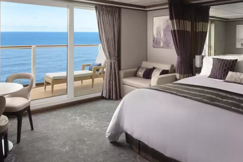 Penthouse rear suite with large balcony