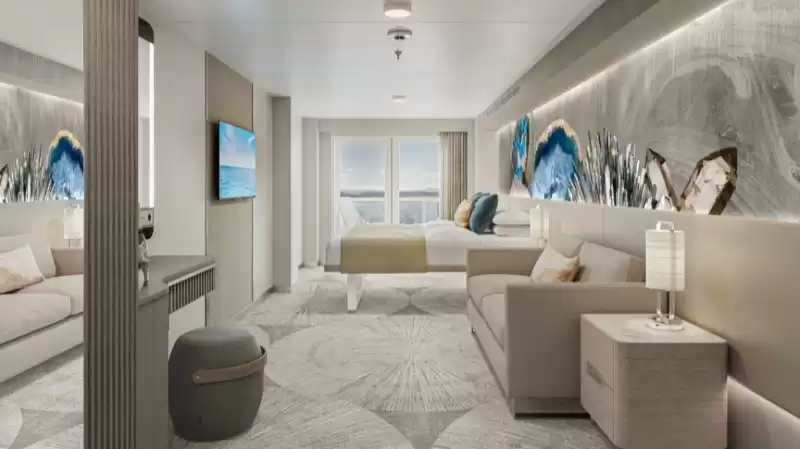 Balcony Suite with bow view