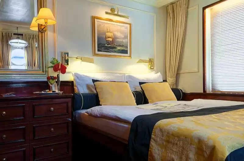 Deluxe Deck Cabin – Category 1