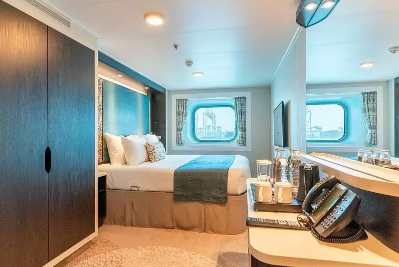 Superior Seaview Cabin